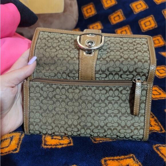 COACH wallet with removable check book - Picture 2 of 6